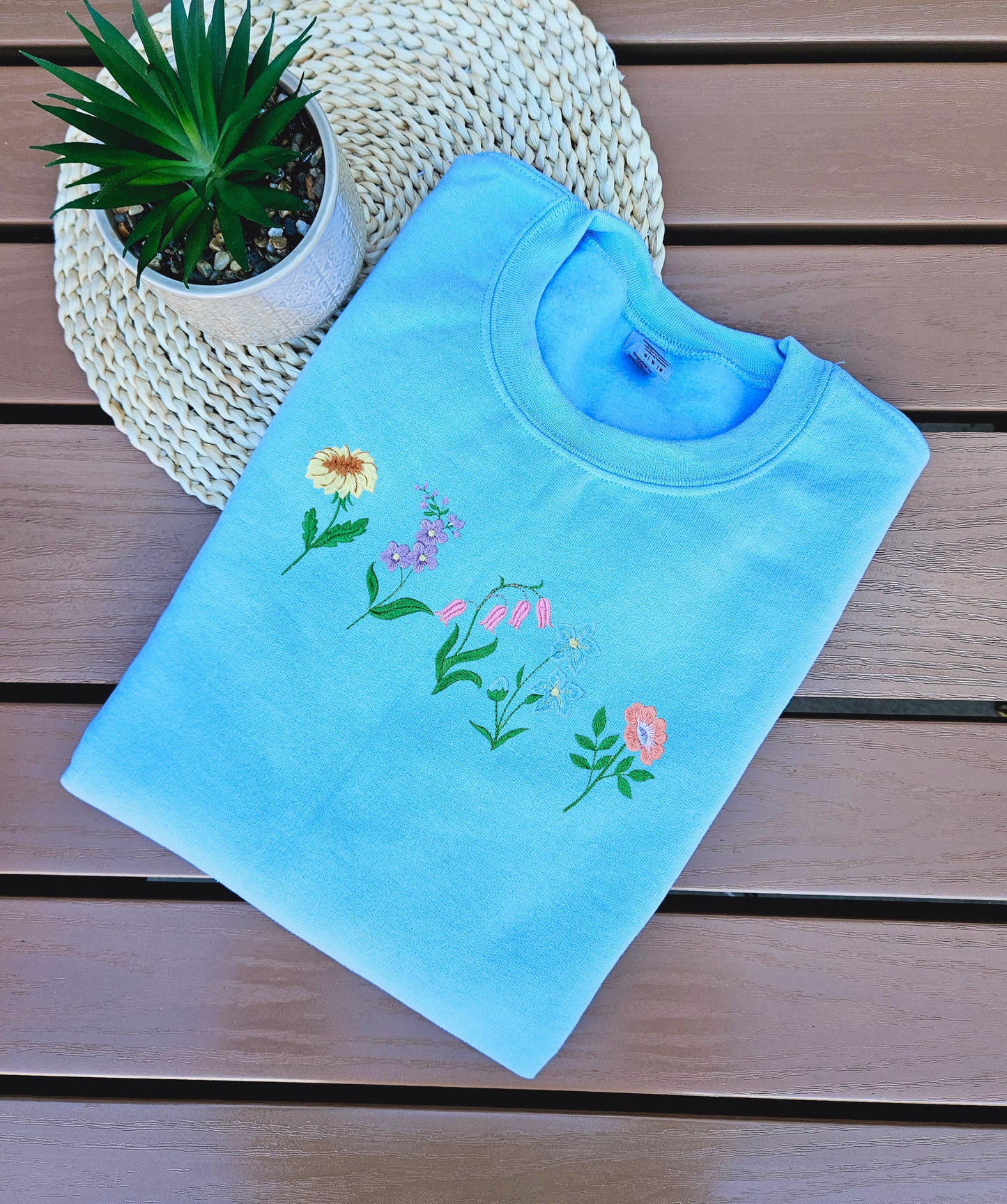 Flower Embroidered Sweatshirt