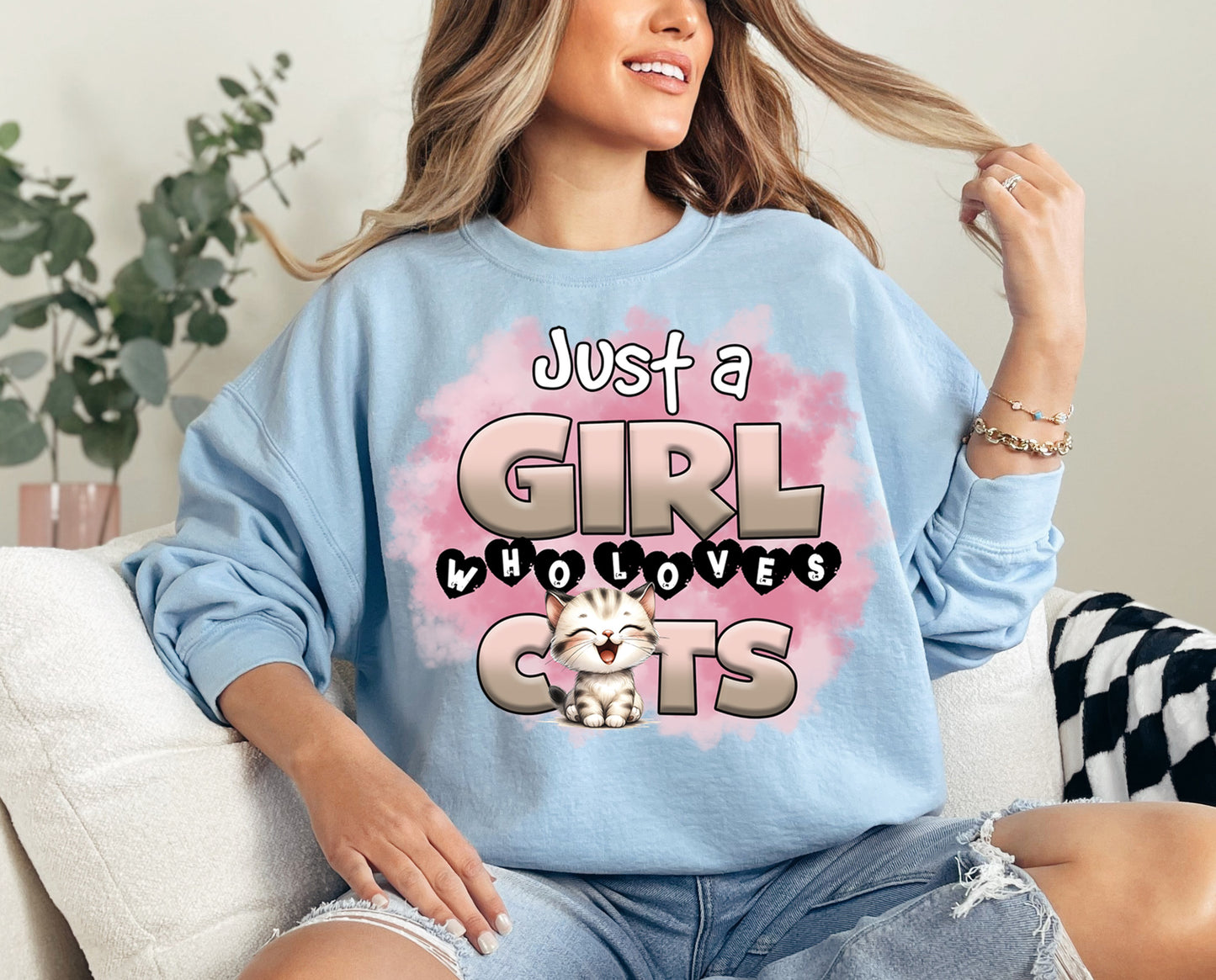 Just A Girl Who Loves Cats Sweatshirt