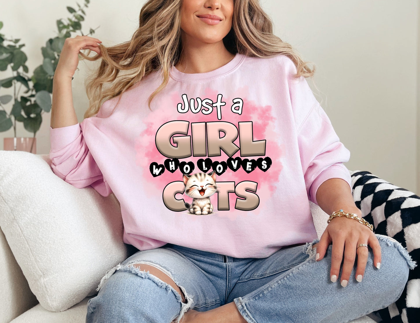 Just A Girl Who Loves Cats Sweatshirt